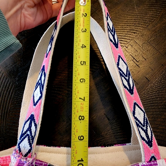 NWT Express Edit XL Tribal Tote - Picture 5 of 16